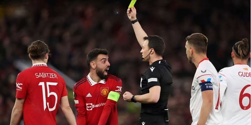 Kèo thẻ phạt Theo dõi hành vi của các cầu thủ